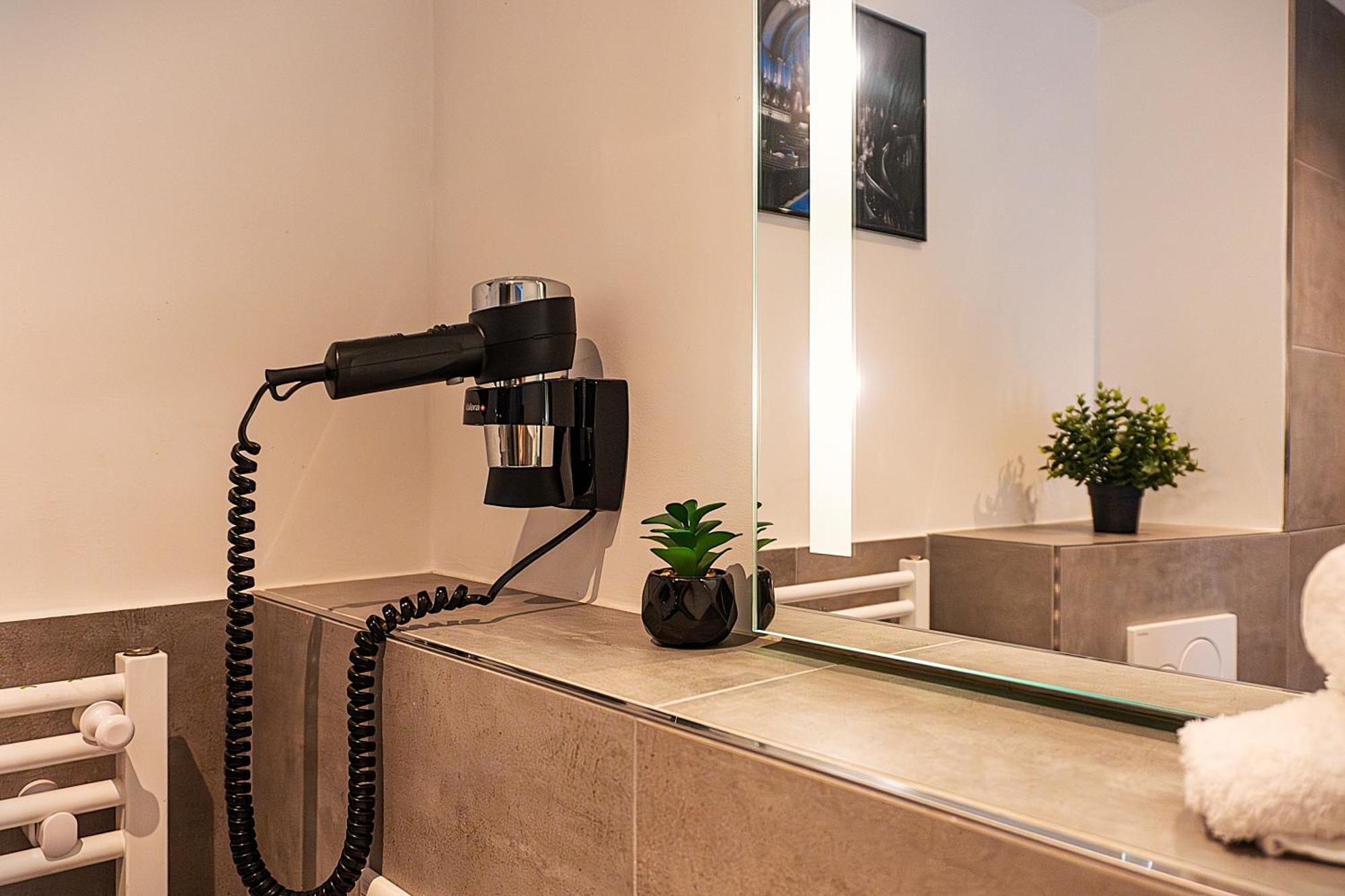 Liro Hotel Viersen Bagian luar foto